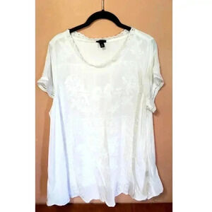 Torrid flowy white rayon blouse‎ eyelet pattern beautiful white size 0
